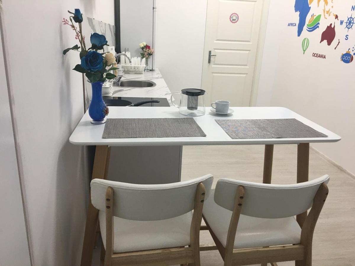 Smart Inn Рига Екстериор снимка
